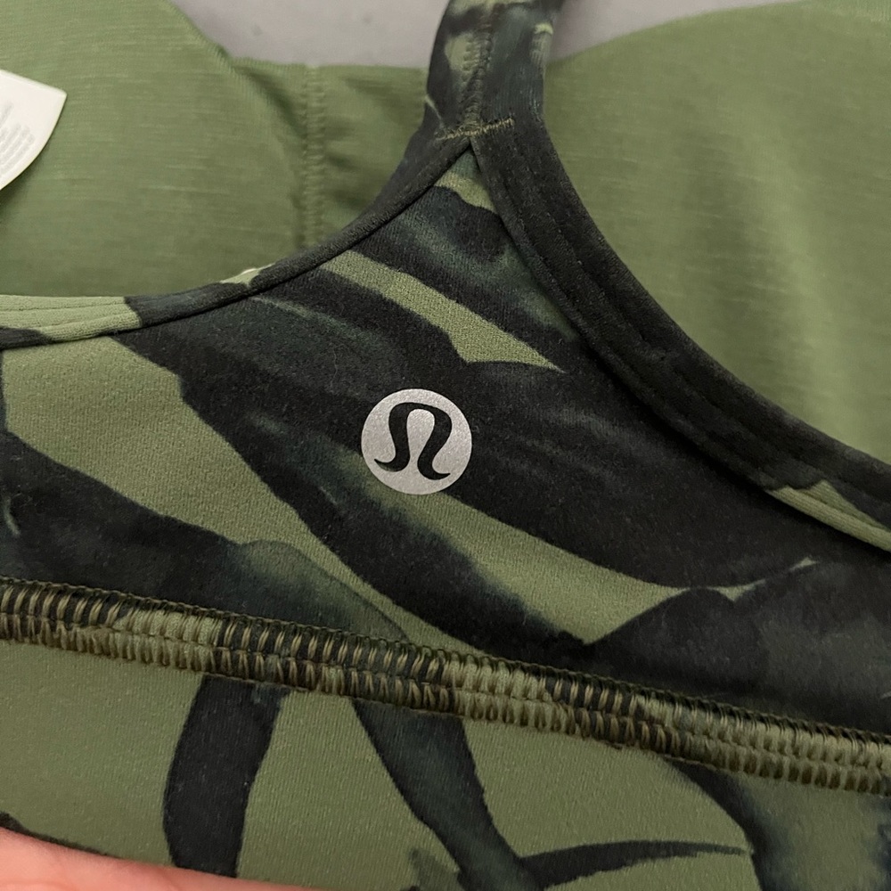 lululemon athletica Green and Black Sports Bra - Picture 5 of 5